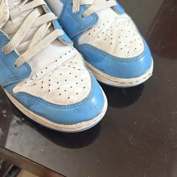 Jordan Kids Sneakers in Blue and White - Picture 5 of 7